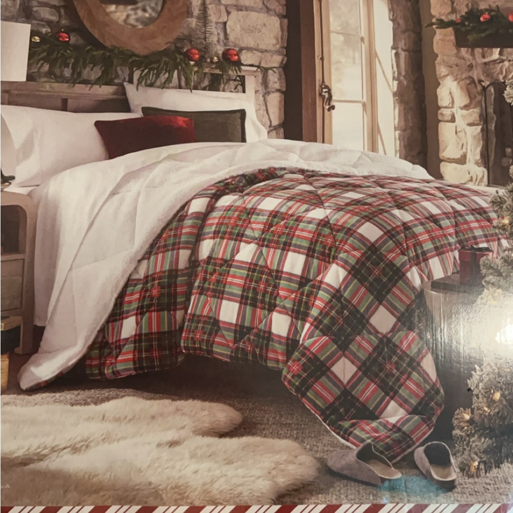 Plaid Comforter Set - Red and White